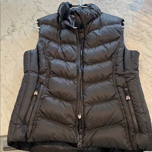 lululemon athletica Black Puffer Vest